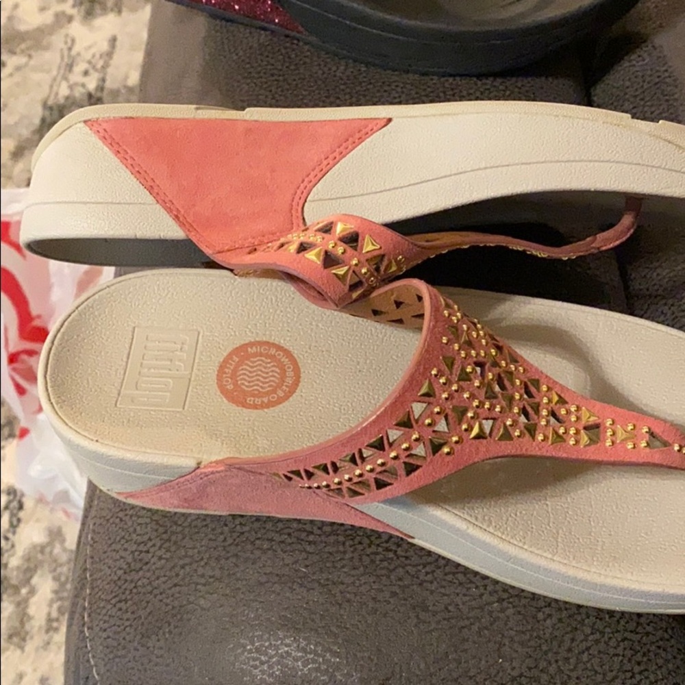 Size 7 FitFlops